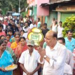 রবিবারের প্রচারে প্রার্থীরা