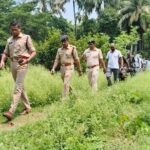 বাগনানের পাইপাড়ি গ্রামে পুলিশ আধিকারিক ও কেন্দ্রীয় বাহিনীর টহল